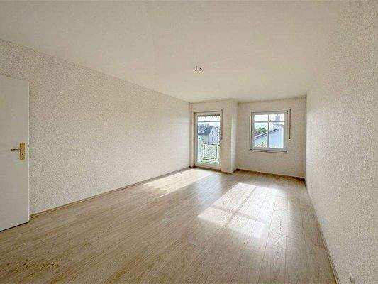 Schlafzimmer mit Balkonzugang