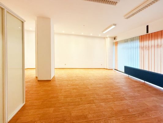 Großer Behandlungsraum