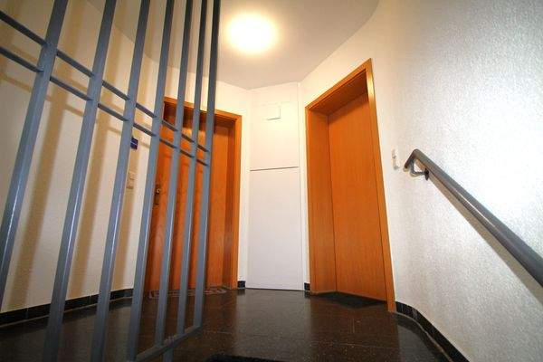 Zugang Wohnung 2.OG