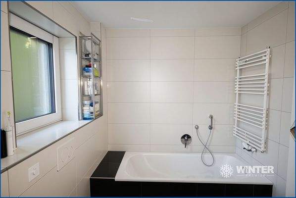 Badezimmer - Badewanne