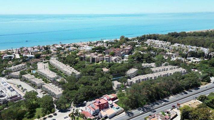 Stylish-Design Townhouses Near the Sea in Marbella Malaga