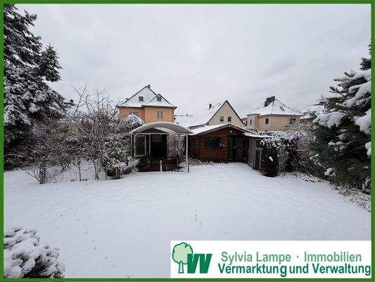 großes Gartengrundstück