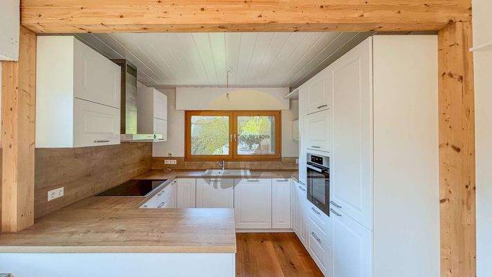 haus-gernsbach-staufenberg-kueche-wolf-immobilien