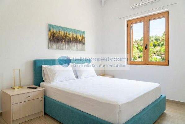 2e5cb4e43d0944b2bc0814f9427ef5e3-original