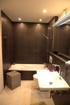 Badezimmer - OG - 01.jpg