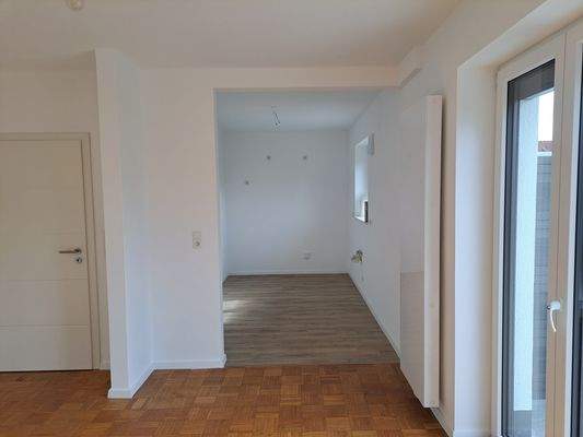 angrenzender Küchenbereich.jpg