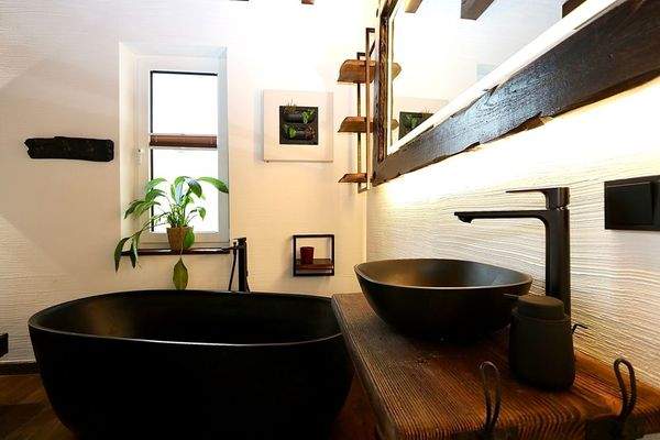 gewagt aber gelungen mit freistehender Wanne 