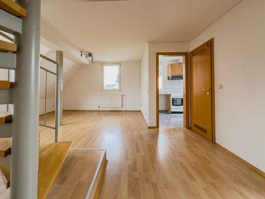 Wohnzimmer DG rechts (E4)