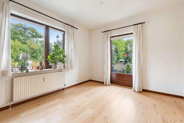 Wohnzimmer 1.OG - (KI generiert)