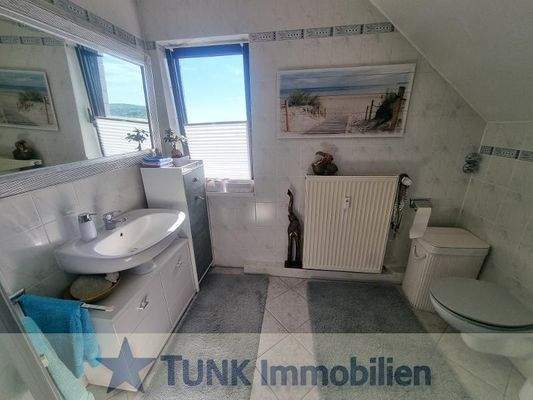 22 - Badezimmer Weitwinkel