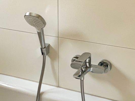 Hochwertige Sanitärausstattung - Referenzbild