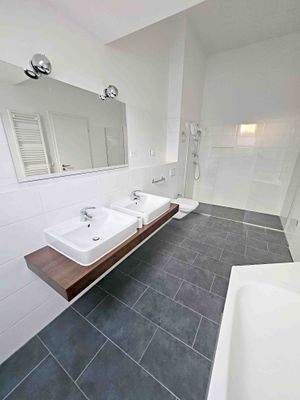 DG Familienbad 2.jpg