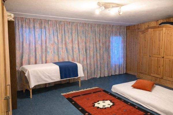 Hobbyraum im UG (KI generiert)