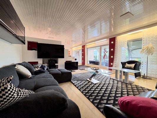 Wohn- und Essbereich (UG)