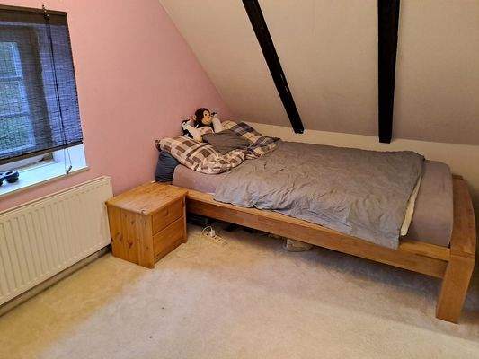 Schlafzimmer (1).jpg