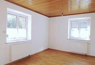 Zweifamilienhaus mit viel Platz