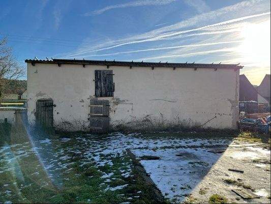 Nebengebäude mit PV-Anlage (Dach ist verpachtet an PV-Betreiber)