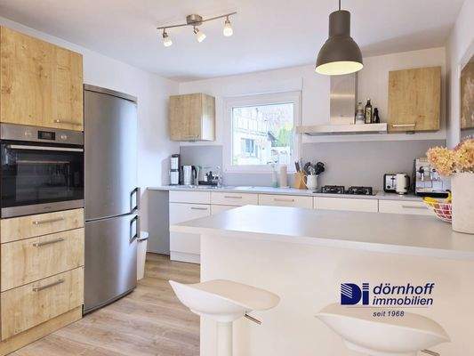 Wohn- Esszimmer mit offener Küche