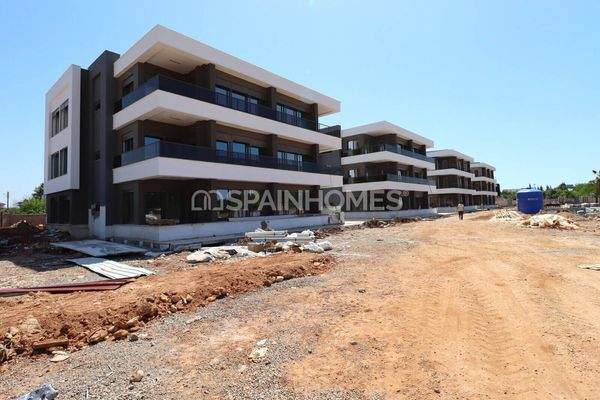 Sea-View Flats Near the Beach in Mijas Costa
