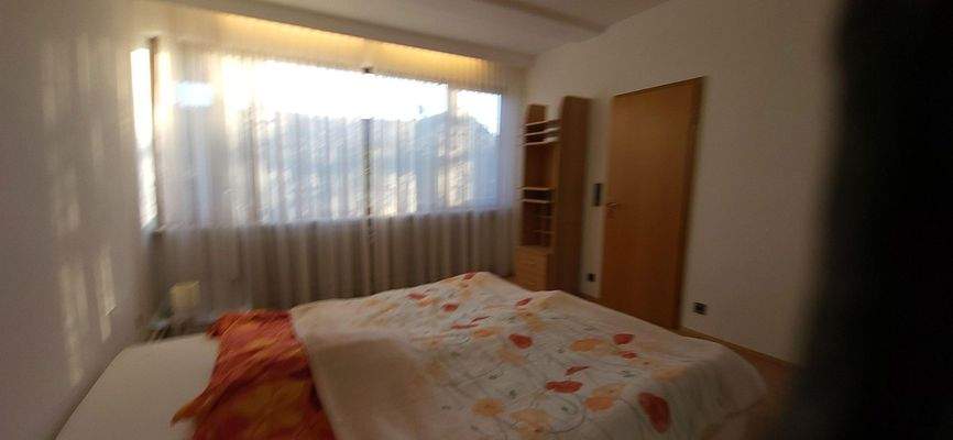 Schlafzimmer Fenster Südseite