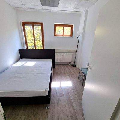 Kleineres Schlafzimmer