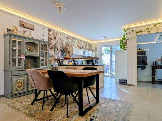 offener Küchen- & Essbereich