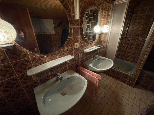 Badezimmer im Keller