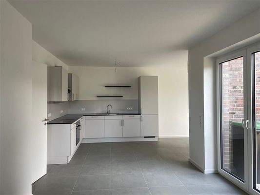 Blick vom Wohnbereich zur Küche