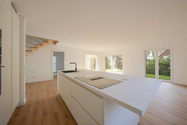 Küche und Wohn- und Essbereich