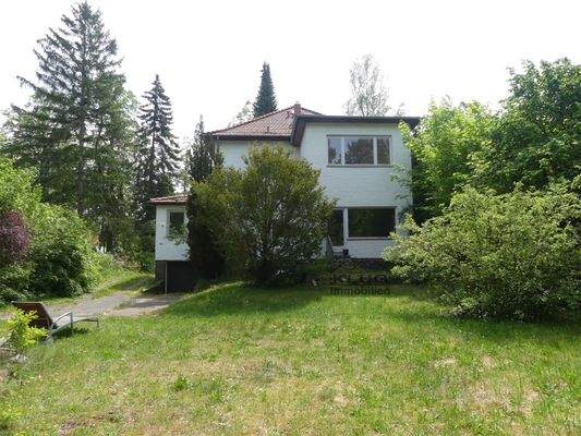 Bild Rückansicht mit Garten