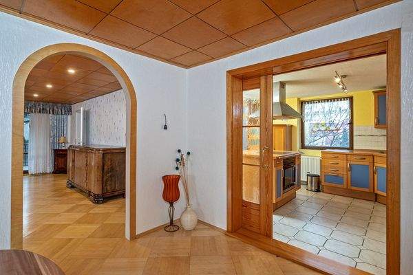 OG - Blick in Küche und Wohnen.jpg