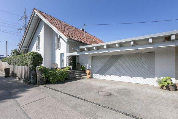 Design trifft Funktion - EFH mit ELW in Senden / Hittistetten ...