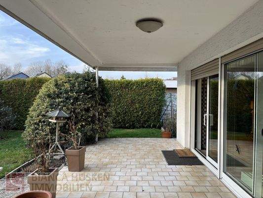 Überdachte Terrasse