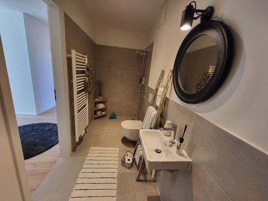 Bad Wohnung 13