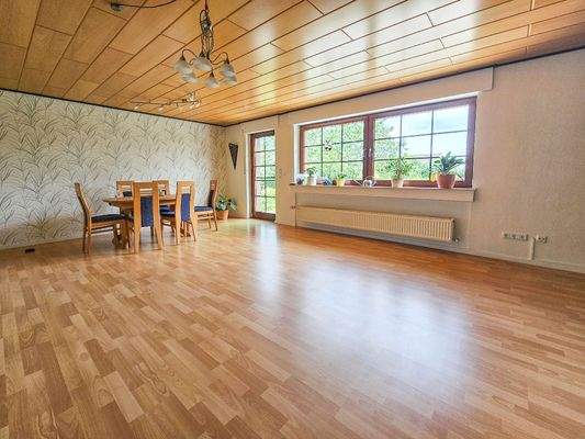 Wohn- und Essbereich