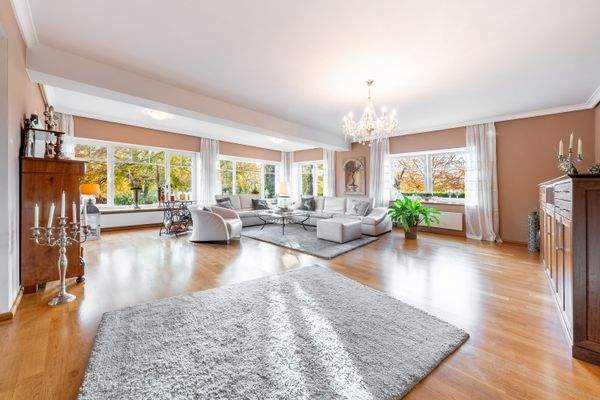 DI - Forbes Global Properties