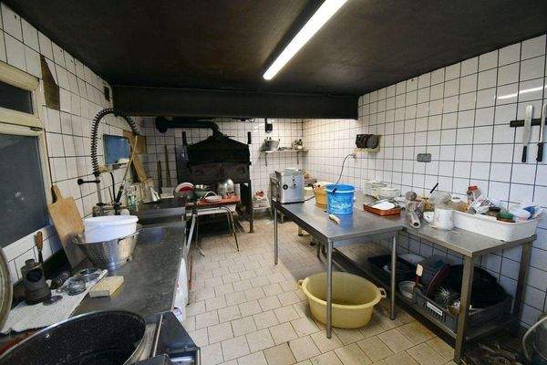 four tartes flambées.JPG