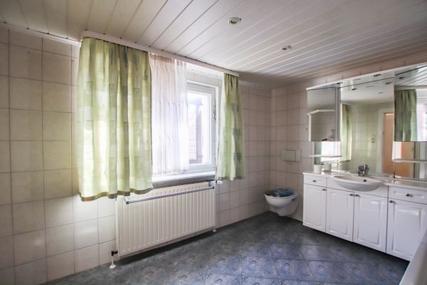 Badezimmer_54.jpg