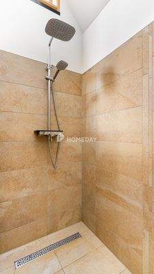 1. OG Badezimmer 1 1