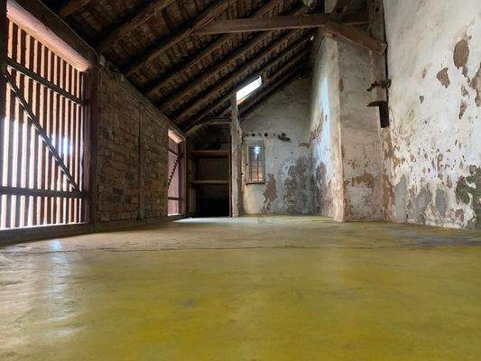 Dachgeschoss Nebengebäude 01.jpg