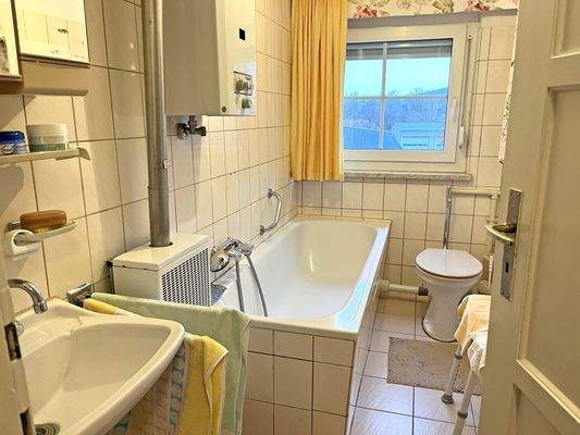 Wohnung 2. OG Badezimmer