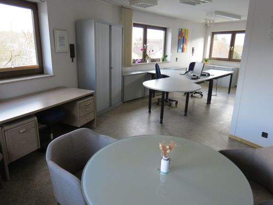  Arbeitsplätze Büro