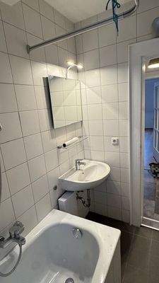 modernes Badezimer.jpeg