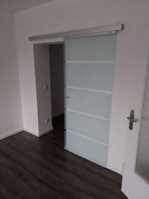 Glasschiebetür zur Küche