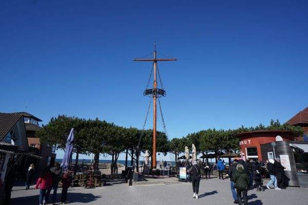 Strand und Seebrücke Zingst (1)