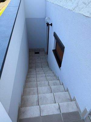 Treppe Keller Aussen.JPG