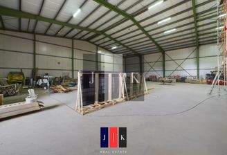 Halle Innenansicht 1