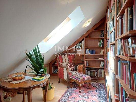 Haupthaus DG Biblothek