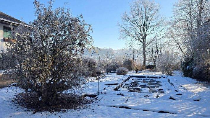 Ansicht mit Schwimmbad