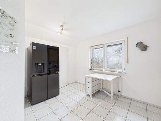 CAM02179G0-PR0341-STILL009